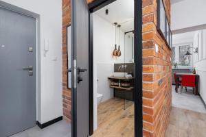 Zdjęcie z galerii obiektu Apartments Osiedle Szkolne Cracow by Noclegi Renters w Krakowie