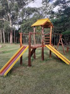 Herní místnost nebo prostor pro děti v ubytování SÍTIO SANTA ROSA de Quadra