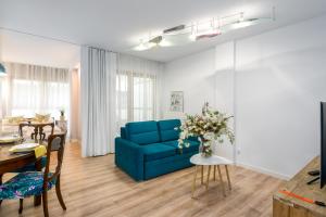 Posedenie v ubytovaní Villa Venecja Apartment Chwaliszewo with FREE GARAGE City Center by Noclegi Renters