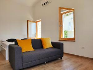 Fotografie z fotogalerie ubytování Brand new apt W balcony & perfect seaview at center v destinaci Hvar