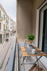 Balkón nebo terasa v ubytování A13 Pristine & Sunny 30m2 flat near Syntagma sq