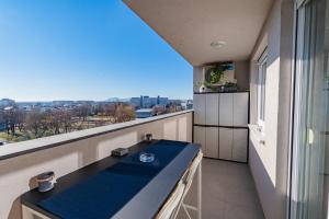 Fotografie z fotogalerie ubytování Flexible SelfCheckIns 30 - Zagreb - Garage - Electric vehicle ccharger - Big Loggia - New - Apartments Repinc 30 v Záhřebu
