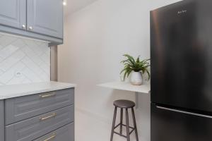 Fotografia z galérie ubytovania Stylowy Apartament blisko Plaży Gdynia Śródmieście by Noclegi Renters v destinácii Gdynia