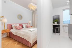 Fotografia z galérie ubytovania Stylowy Apartament blisko Plaży Gdynia Śródmieście by Noclegi Renters v destinácii Gdynia