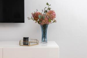 Fotografia z galérie ubytovania Stylowy Apartament blisko Plaży Gdynia Śródmieście by Noclegi Renters v destinácii Gdynia + 18 fotografií