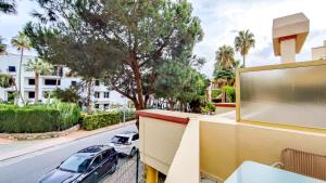 Zdjęcie z galerii obiektu OleHolidays 411 Romana Playa junto a la playa w Marbelli