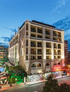 Gallery image of Babylon Hotel - Free Parking in Sunny Beach