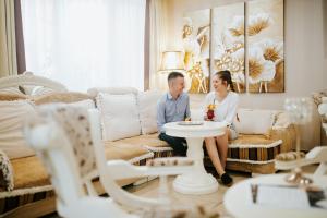 Posedenie v ubytovaní Elixír Medical Wellness Hotel