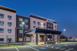 a rendering of a hotel with a parking lot at Best Western Plus Lakeland in Lakeland