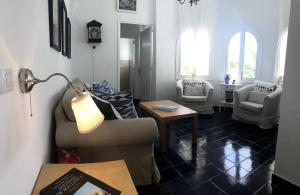 Posezení v ubytování Villa El Club 3 Bed 3 Bath Front