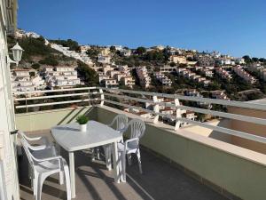 Balcó o terrassa a A H RENTALS Montemar 4 apartamento