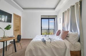 ハラバコアにあるVilla Favella-Pop-Art-View-7BR-Jamaca De Dios-Balcony-Dreamのギャラリーの写真