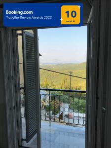 Fotografia z galérie ubytovania Schönes Familienappartement in Pelekas, Corfu mit Meerblick v destinácii Pelekas