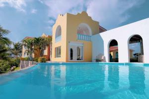 Bazén v ubytování Villas & Resort Luz de Luna nebo v jeho okolí + 37 fotografií