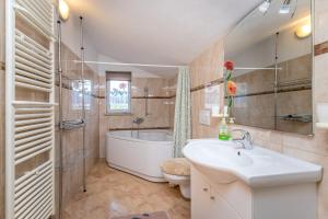 Kúpeľňa v ubytovaní Apartment Teri