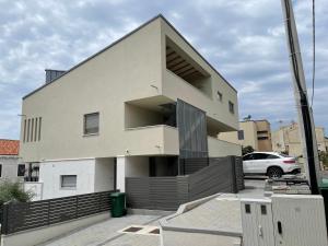 Budova, kde se apartmán nachází