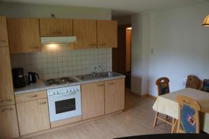 Kuchyňa alebo kuchynka v ubytovaní Haus Tiroler Heimat