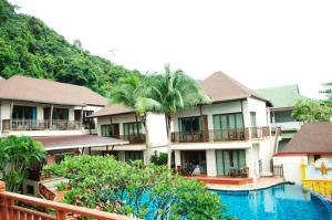 Bazén v ubytování Mac Resort Hotel nebo v jeho okolí