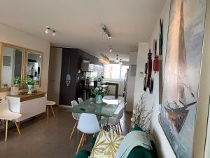 Posezení v ubytování Tantum Concon Apartment