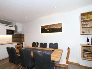 Η κουζίνα ή μικρή κουζίνα στο Apartment in Fügen near Spieljochbahn