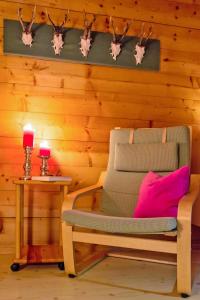 Posezení v ubytování Chalet in Eben with Panoramic Mountain Views