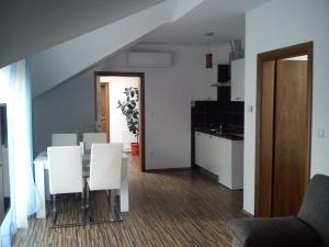 Posedenie v ubytovaní Guest House Buk Rastoke