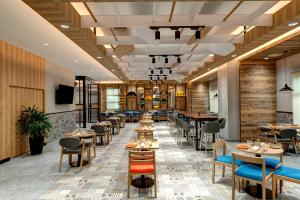 ibis Styles Johor Iskandar Puteri的电视和/或娱乐中心