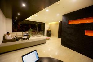 Posezení v ubytování Astoria Hotels Madurai