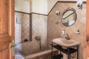 Koupelna v ubytování Villa Gioia - Secret gem with private garden + 26 fotografií