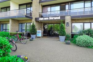 Radfahren an der Unterkunft Haus "Jan am Strand" Appartement JAN504 oder in der Nähe