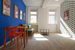Galeriebild der Unterkunft Vibrant Design Apartments - Full Kitchen - Wi-Fi - 18 Mins to City Centre in Wien