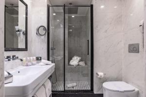 Koupelna v ubytování Hotel Lunetta