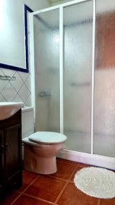 A bathroom at Neólida