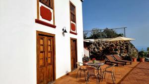 The building in which the country house is located
