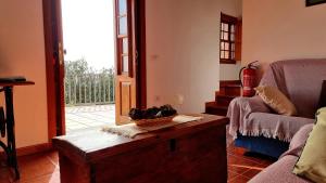A seating area at Neólida