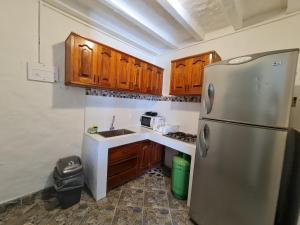 Kuchyň nebo kuchyňský kout v ubytování CABAÑA 1 LA ALDEA + 4 fotografie