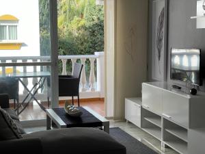 Część wypoczynkowa w obiekcie Residencial las Flores Marbella