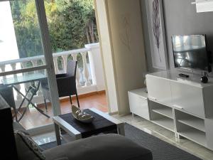 Część wypoczynkowa w obiekcie Residencial las Flores Marbella