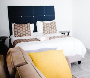 Galeriebild der Unterkunft Happy Hen Guest Lodge in Bizana