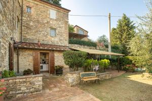 Φωτογραφία από το άλμπουμ του Pieve di Campoli by VacaVilla σε San Donato in Poggio