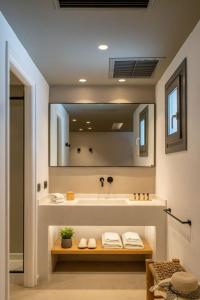 Bagno di Lemon Suites Santorini