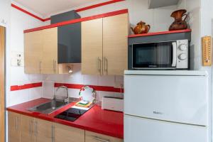 A kitchen or kitchenette at Studio Playa Paraíso