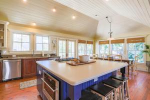 Kuchyň nebo kuchyňský kout v ubytování Deja Blue