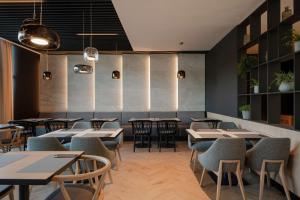 Radisson Resort Kołobrzeg餐厅或其他用餐的地方