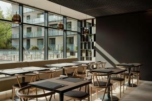 Radisson Resort Kołobrzeg餐厅或其他用餐的地方