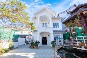 Budova, kde se vila nachází