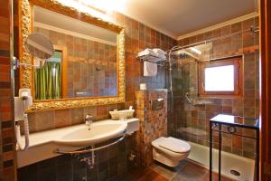 Koupelna v ubytování Hotel El Juglar