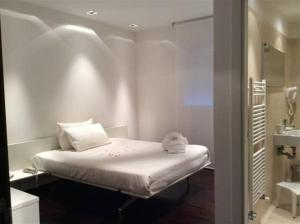 Koupelna v ubytování 15.92 Hotel + 37 fotografií