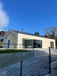 Budova, v ktorej sa vila nachádza