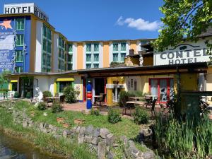Budova, kde se hotel nachází